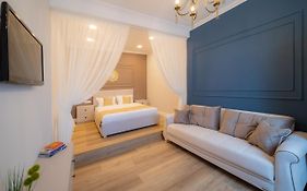 BlueSky Ultra-Central Premium Apartment